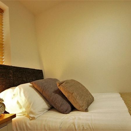 קינגסטון אפון הול Kings Court Apartment מראה חיצוני תמונה